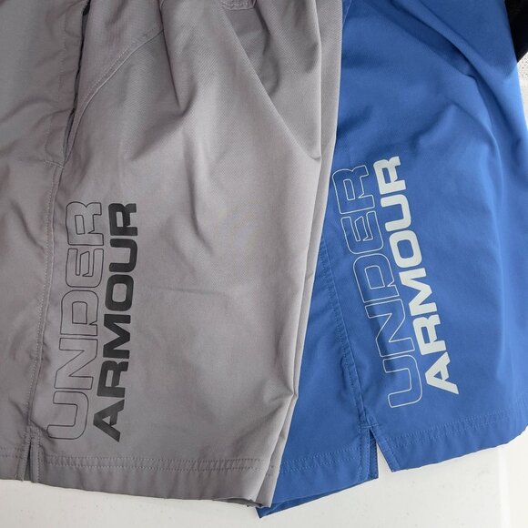 LOT of 2 Under Armour Loose HeatGear Men's Athletic Shorts M Medium Blue Gray